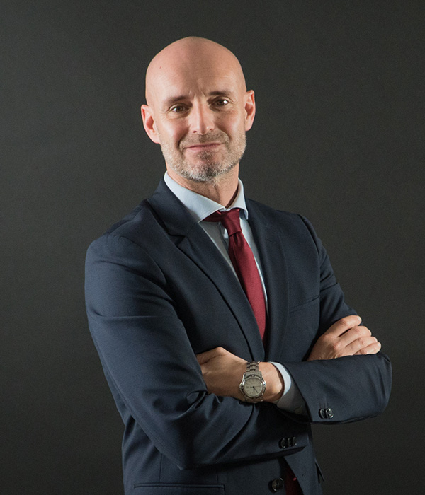 L’avvocato Alessandro Rosato è laureato in Giurisprudenza ed è iscritto all’Ordine degli Avvocati di Padova dal 2006.